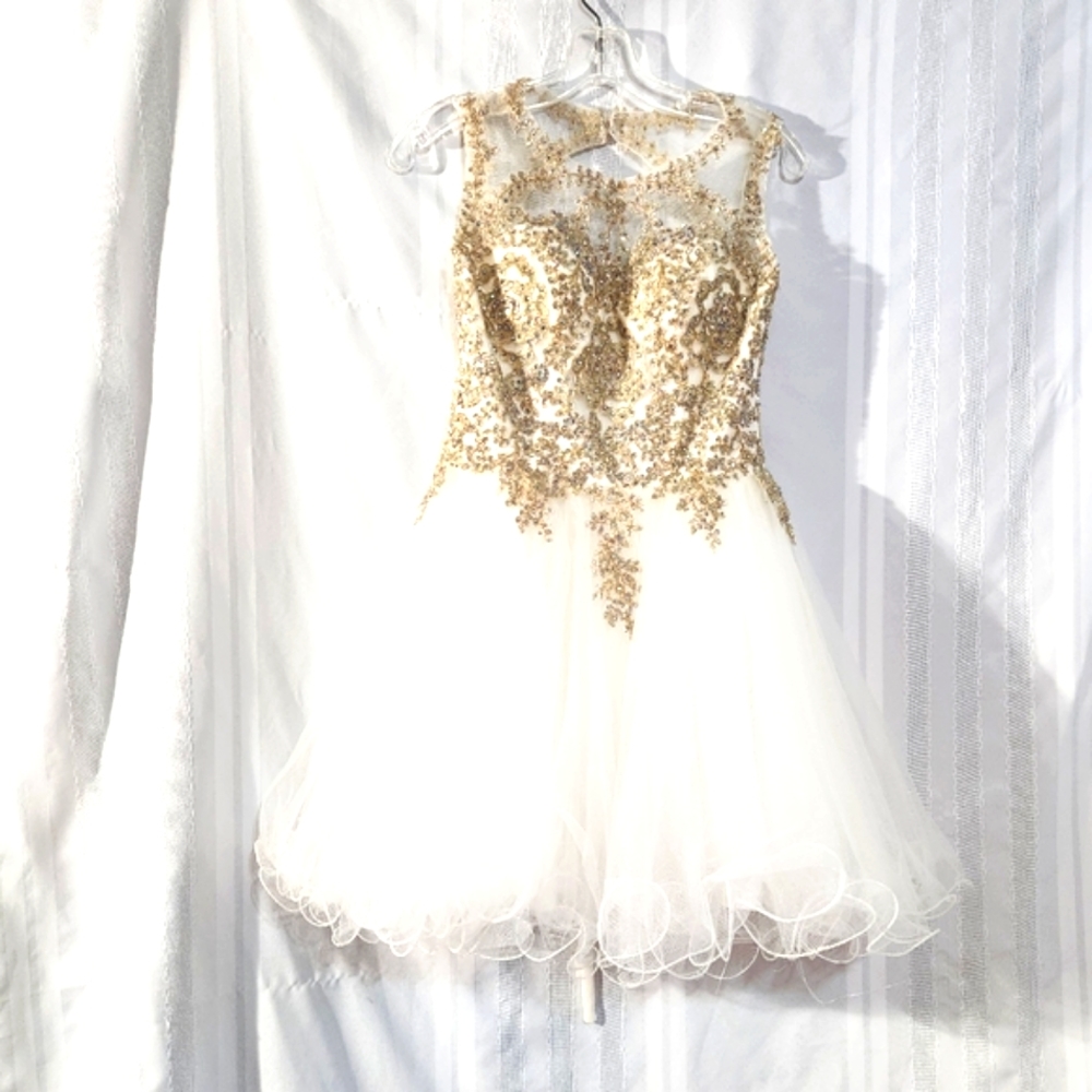 FIESTA FASHION PROM IR FIEST DRESS  BEAUTIFUL SIZE XS
